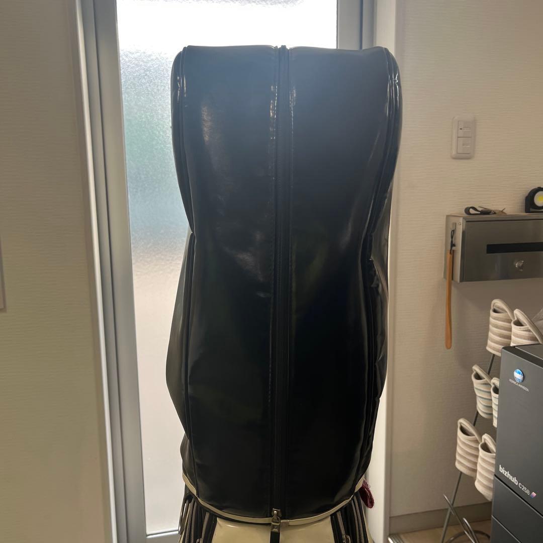 onoff ゴルフキャディバッグ 黒/白