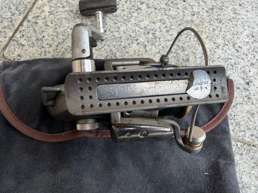 ジャンク品　SHIMANO STELLA 3000 スピニングリール