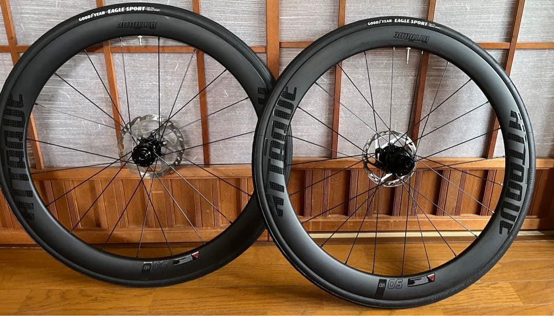 グスト　アタッキー　カーボン50mmホイール