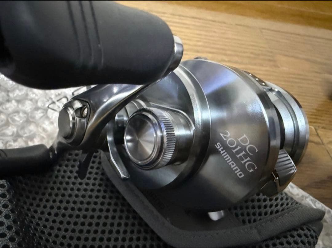 シマノ カルカッタコンクエストDC201 HG 左 SHIMANO ベイトリール