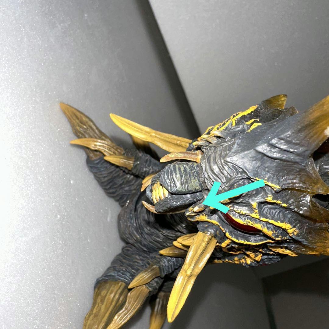 S.H.MonsterArts バトラ 幼虫 フィギュア