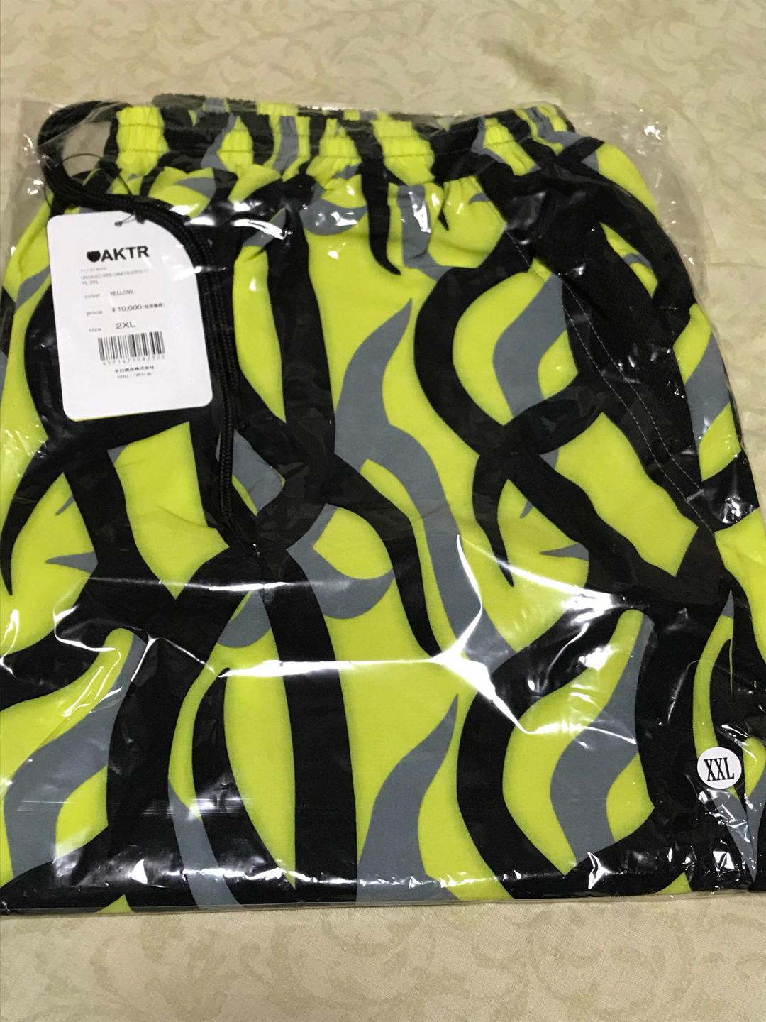 美品　AKTR UNCAGED WIRE CAMO バスパン