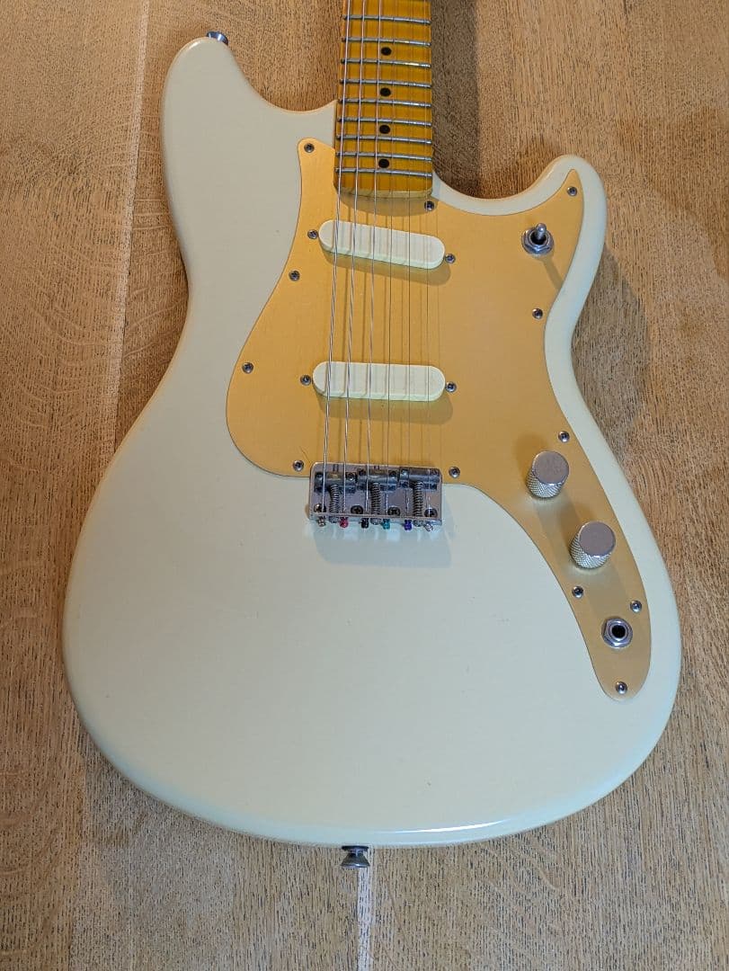 ギター Fender SQUIER DUO-SONIC