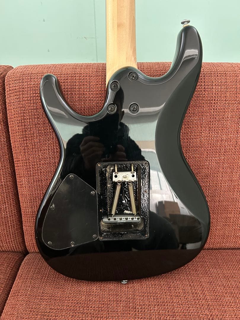 IBANEZ SA ロック式ペグ付き