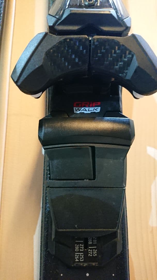 Atomic 149㎝ CLOUD 7 簡単調整253～320㎜ GW対応