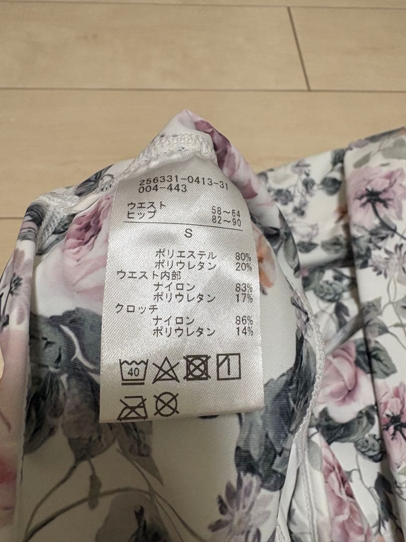 【値下げ】チャコット　レギンス　ローズプリントレギンス　L ヨガ　ピラティス