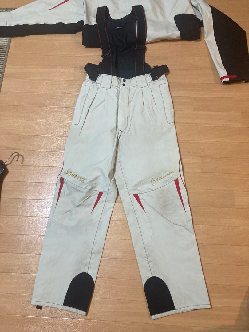 H*榮様 ダイワプロバイザートーナメントゴアテックスオールウェザースーツPR-1