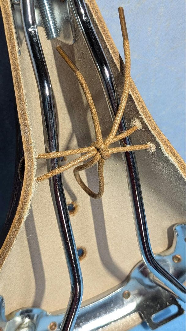 walgun 本革製レザーサドル