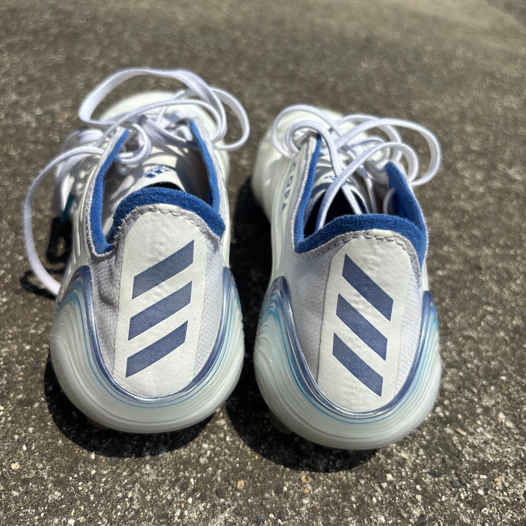 アディダスサッカースパイク コパ センス.1FG ホワイト×ブルー トップモデル