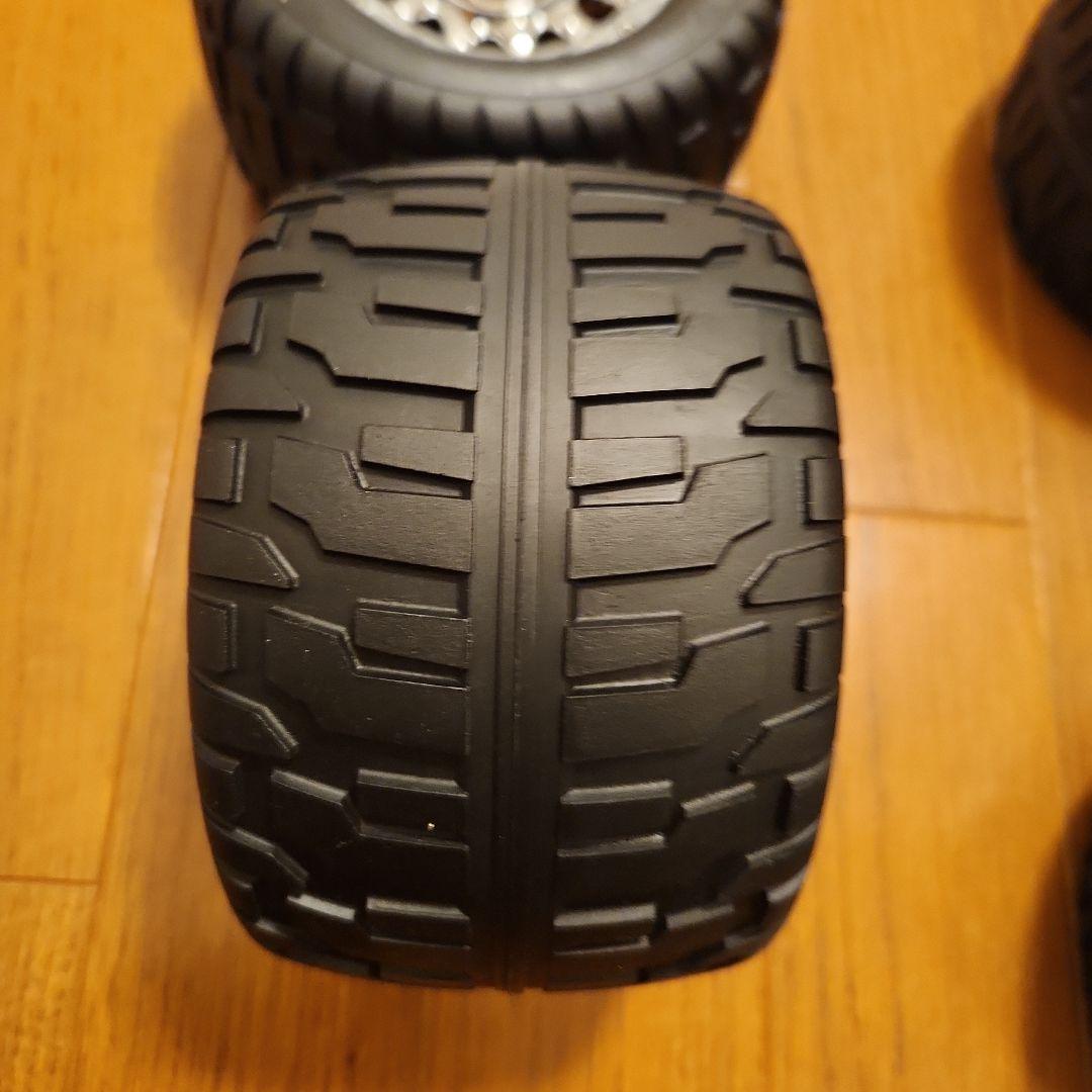 Eight shooter MT ホイールタイヤセット　サベージ