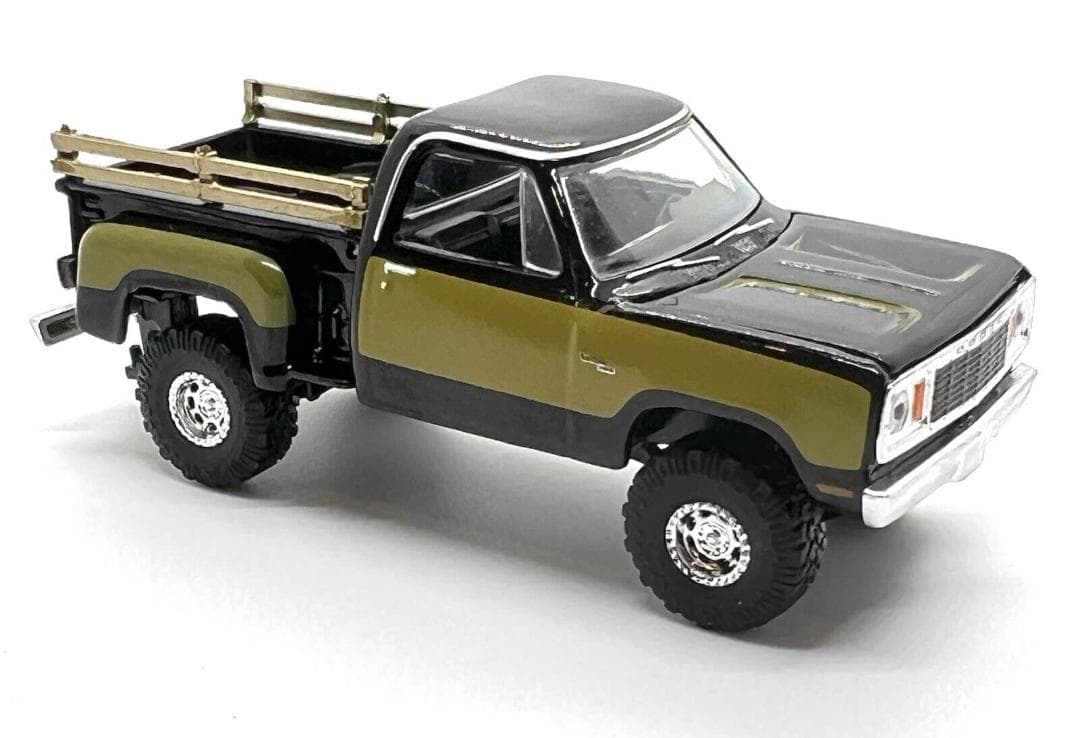 M2 AH 1/64 '78 ダッジ カスタム100 & '44 JEEP MB