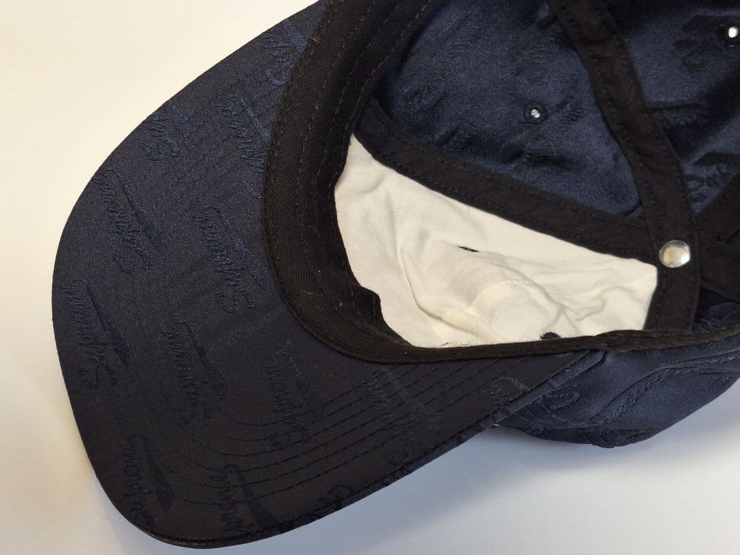 【新品・未着用】　Supreme ネイビーキャップ ロゴ刺繍　サイズ調整可