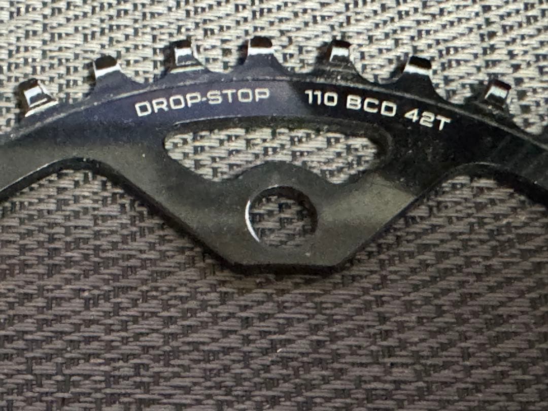 ウルフトゥース チェーンリング 42T 110 BCD