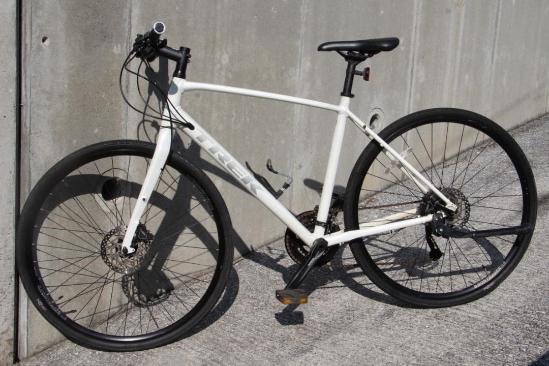 引き取り限定♪人気のTREK♪FX3♪DISC♪通勤通学やレジャーなどにどうぞ♪