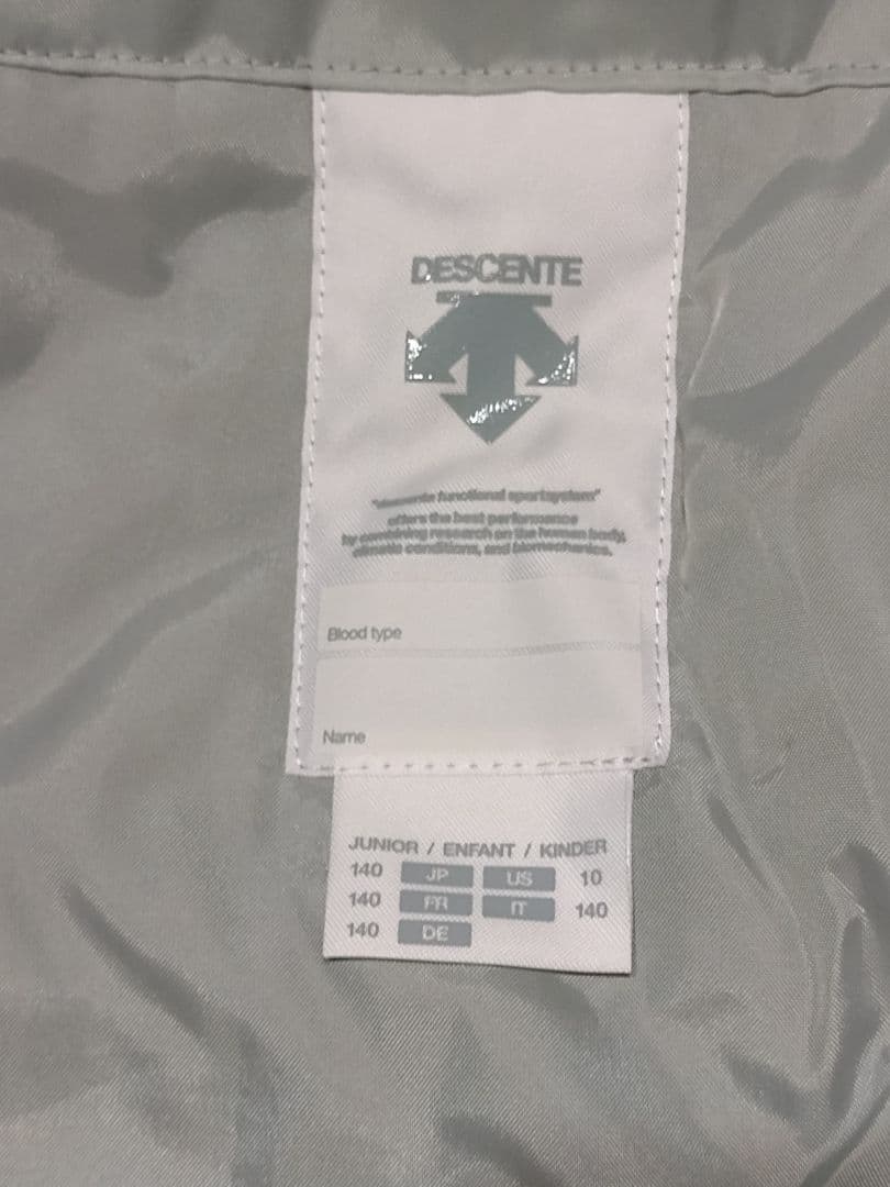 DESCENTE スキー スノーボードウェア 140 キッズ　135〜145