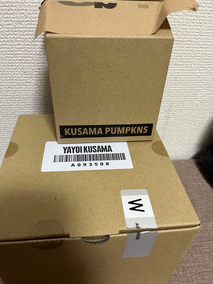 美品 草間彌生 展 かぼちゃ 展示用オブジェ　Victoria Miro）村上隆