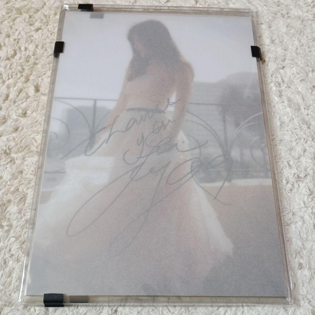 【TSUTAYA 当選品】 直筆サイン入り パネル 乃木坂46 白石麻衣