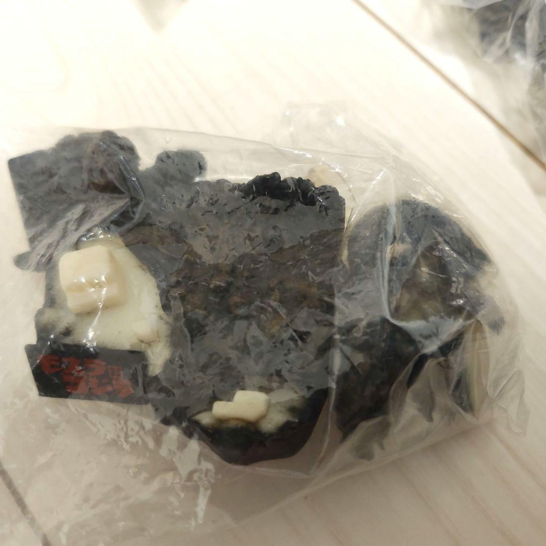 バンダイ ゴジラ名鑑 2002年 全７種　外箱1つ付き