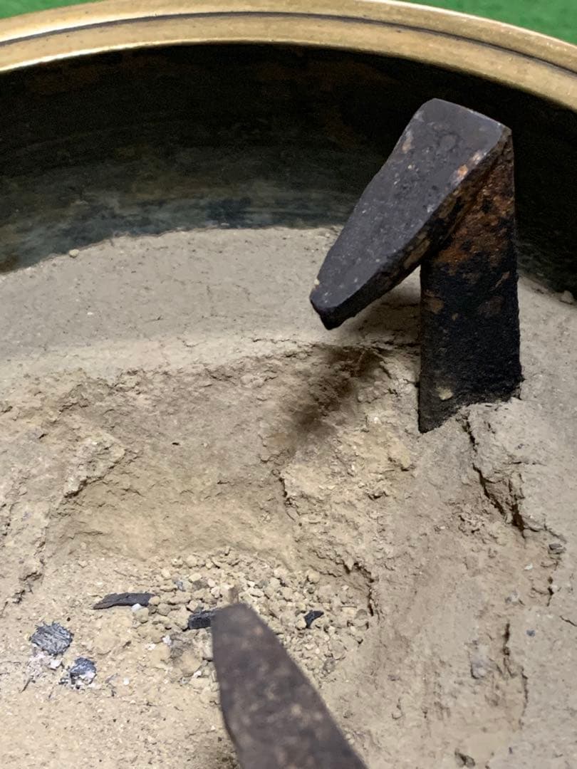 唐金　火鉢　手焙　獅子頭両耳　遊環　灰炉