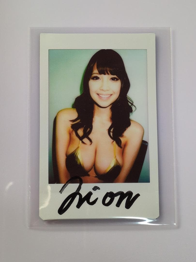 安齋らら RION 直筆サイン入りチェキ 02