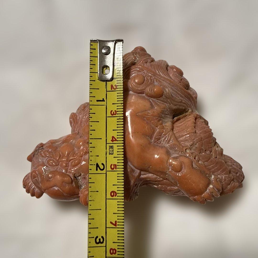 赤珊瑚　獅子　彫刻　高さ約7cm 重さ約179.2g