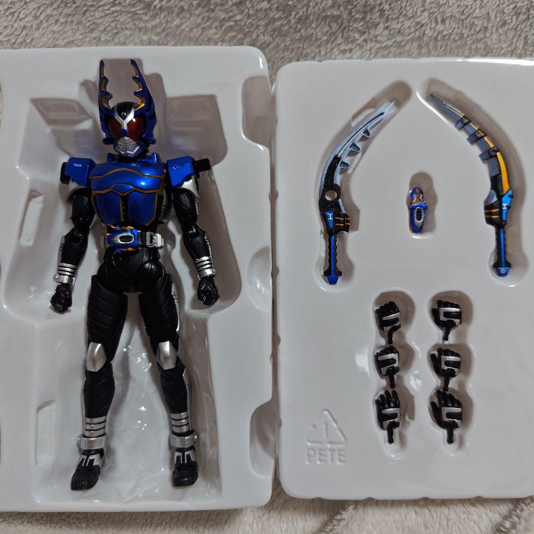 日*4様 真骨彫製法仮面ライダーガタックとガタックエクステンダー+ハイパーガタッ