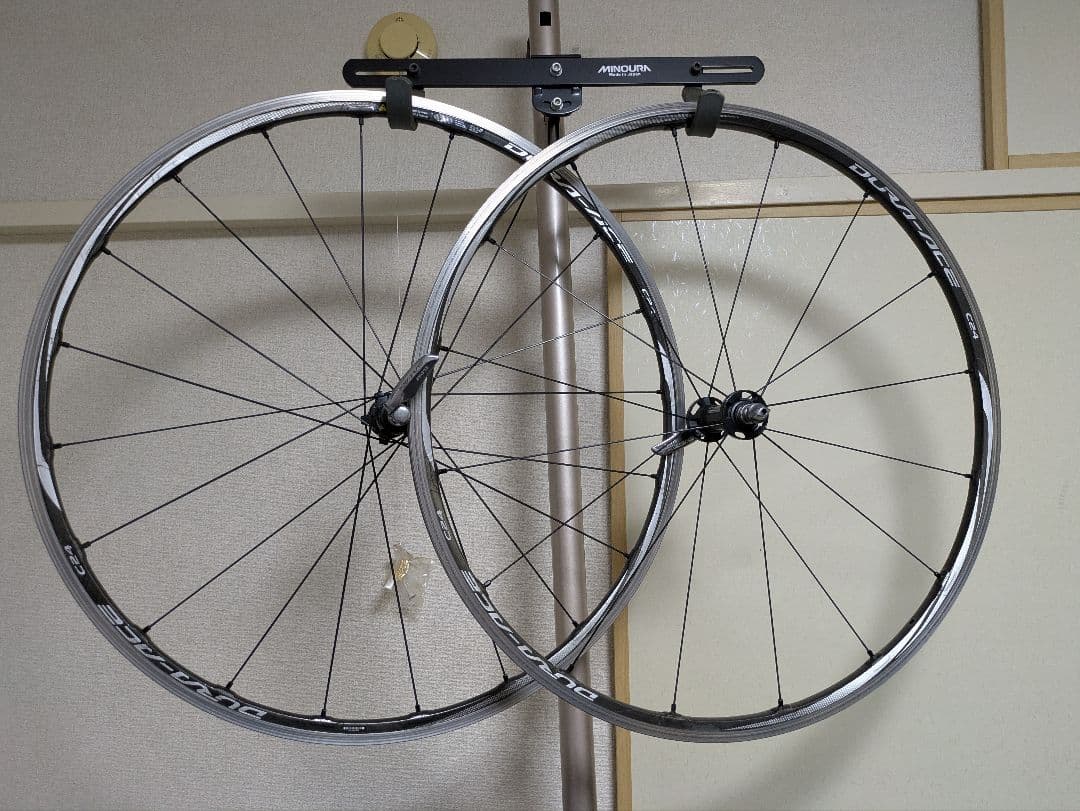 DuraAce wh-9000 c24 チューブレス　シマノ