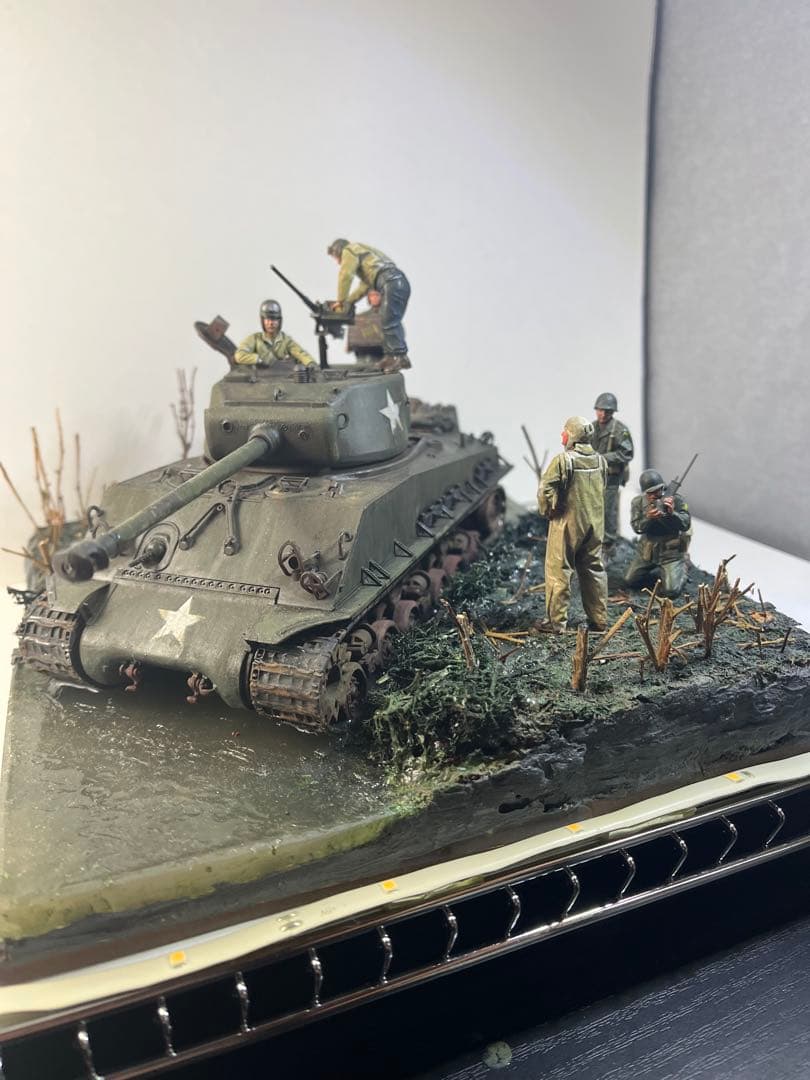 US シャーマン 1/35 スケール ディオラマ　レジン加工。