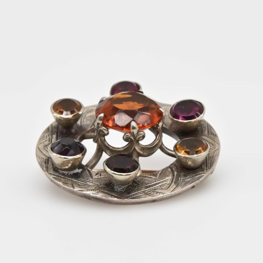 円形の銀製ブローチ　スコティッシュ　s0076