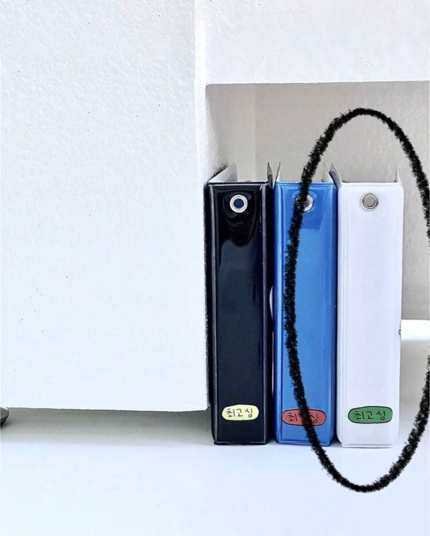 【新品未開封】トレカファイル 韓国デザイン 637 白