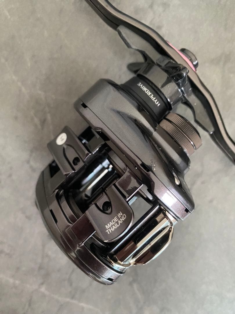 ダイワ 23 紅牙 100L ベイトリール 左巻き