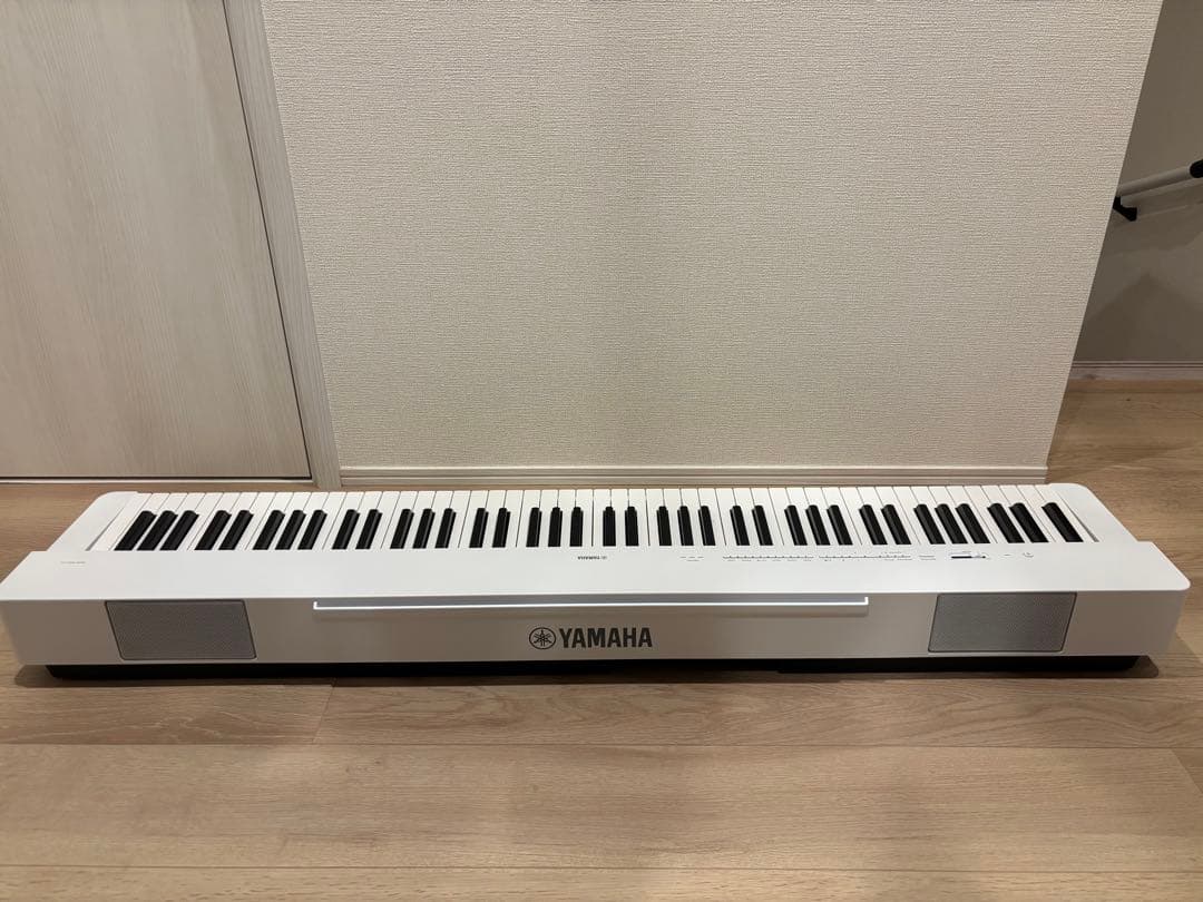 2025年9月購入 YAMAHA 電子ピアノ P-225 WH ホワイト