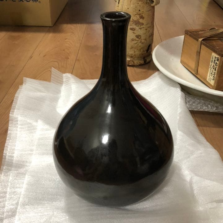 古美術品◼️蔵から出て来た、真っ黒な美しい流線形の大きな壺、壷、花瓶、花道具