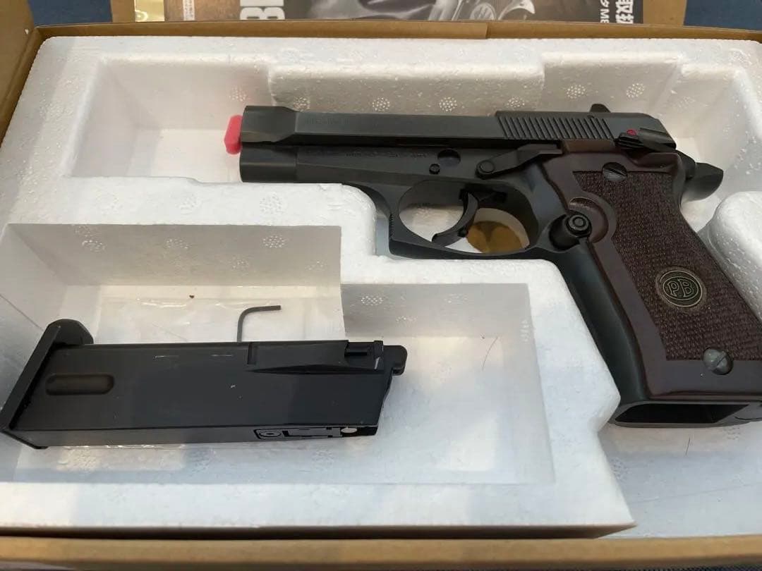 ウエスタンアームズ　ベレッタ　カーボンブラックHW M84FS