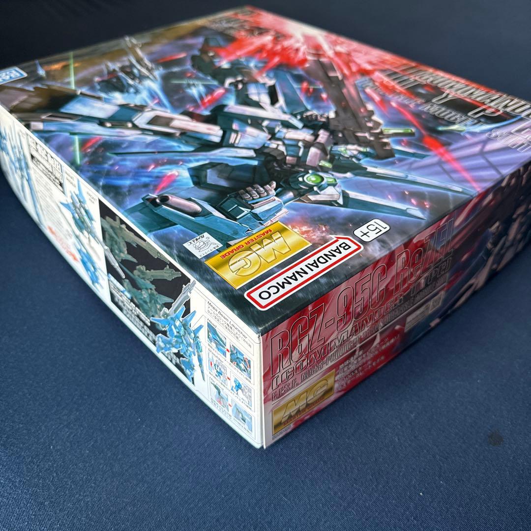 MG 1/100 リゼル　隊長機