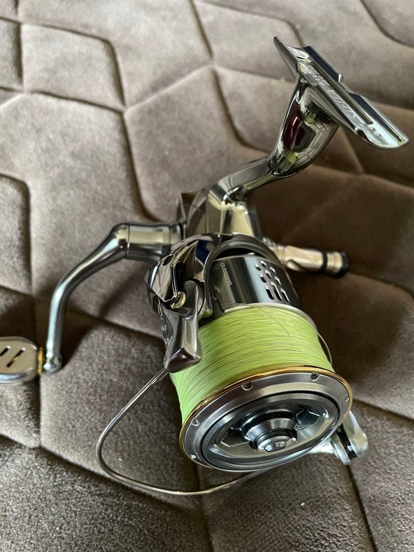 シマノ　ステラ4000MHG美品