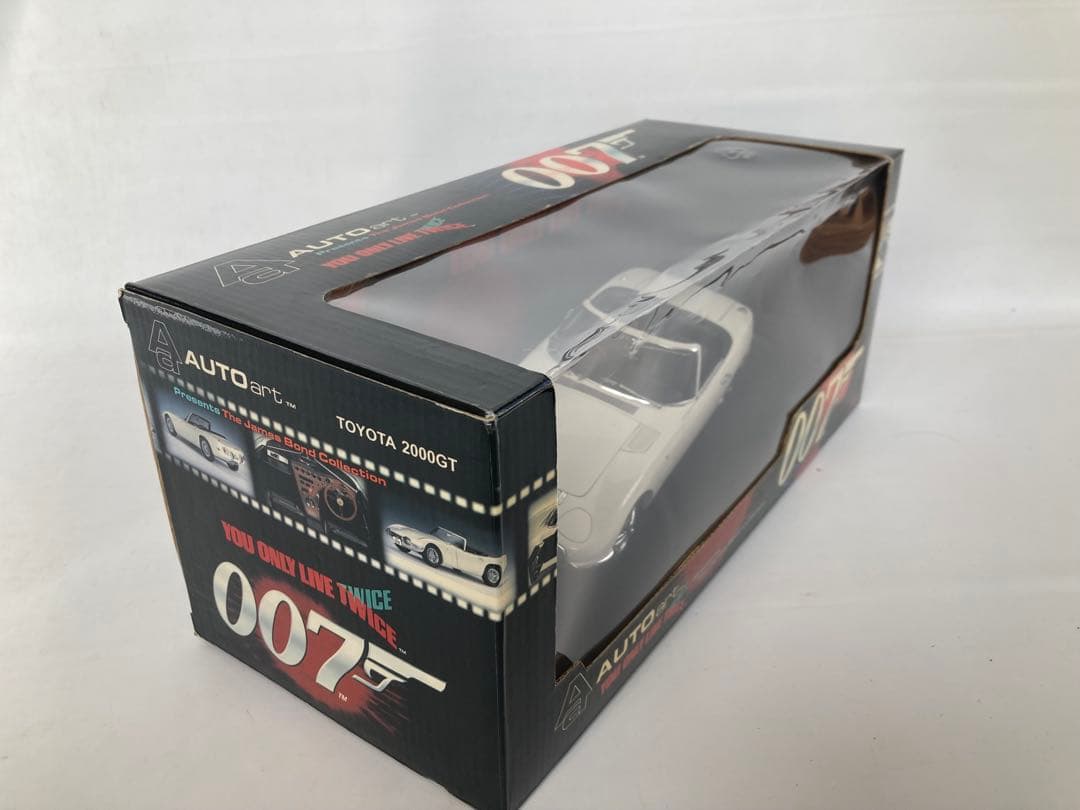 AUTOart 映画 「007は二度死ぬ」ボンドカー 1/18トヨタ2000GT