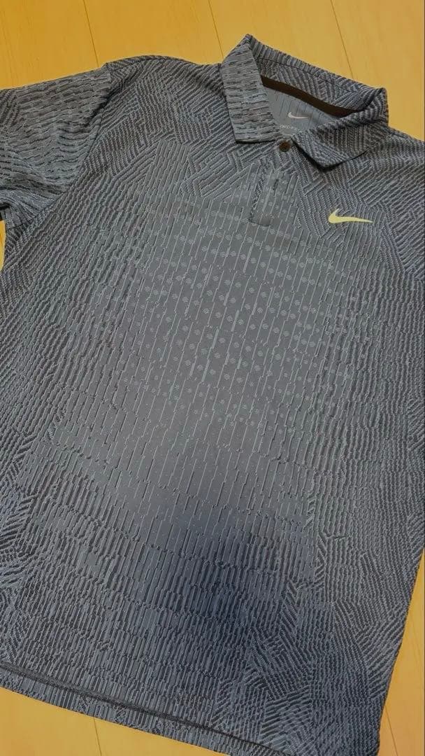 Nike DRI-FIT ブルー ポロシャツ