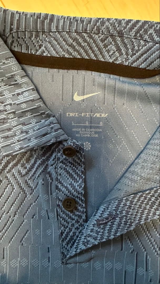 Nike DRI-FIT ブルー ポロシャツ