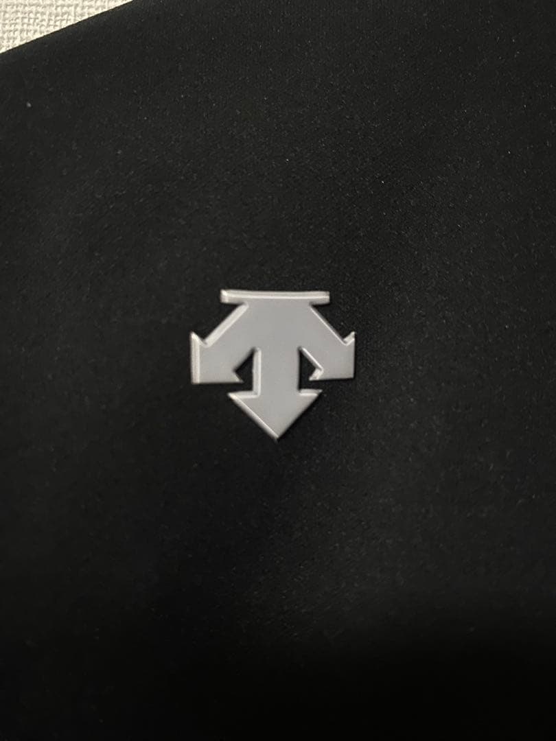 デサントゴルフ ロゴプリントジャージー ジャケット M 黒