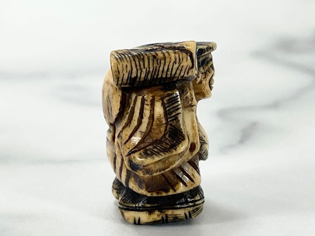 【古道具】大黒天 根付 細密彫刻　19g