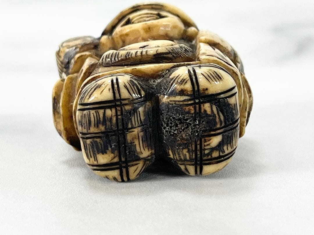 【古道具】大黒天 根付 細密彫刻　19g
