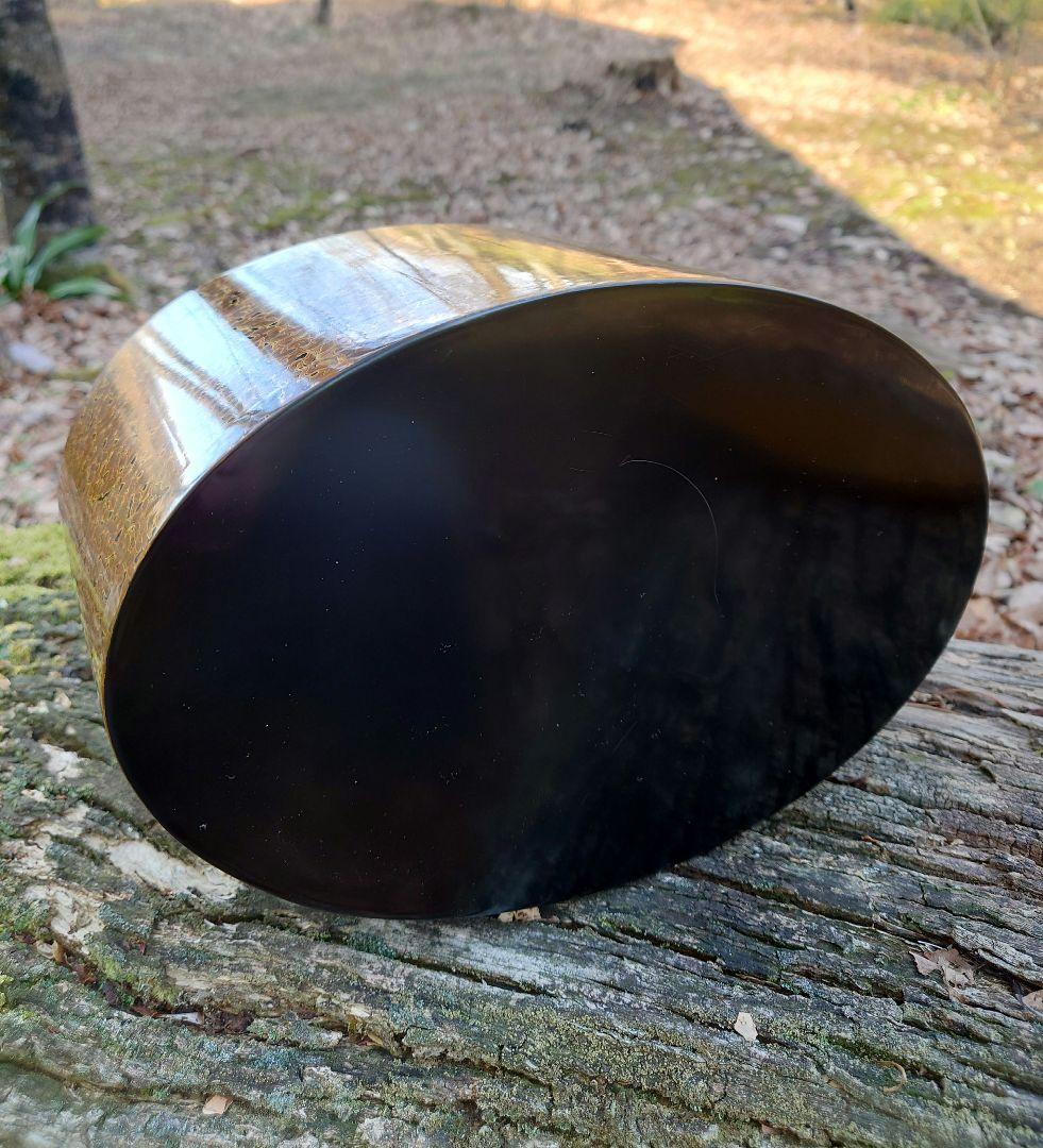 美術工芸　漆工芸　宝箱　木製　くり抜き　展示会で購入　大ぶり厚み　底に浅い筋傷