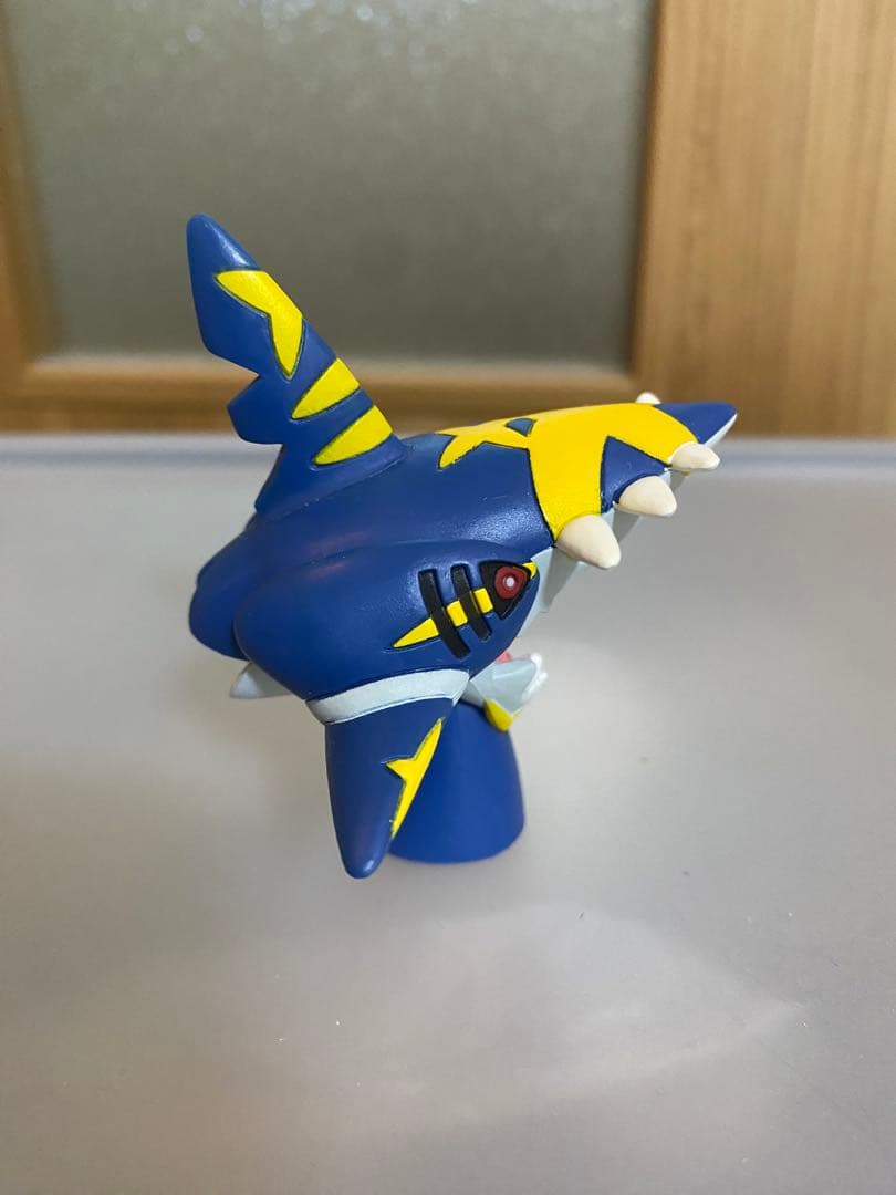 台座付き　モンコレ　メガサメハダー