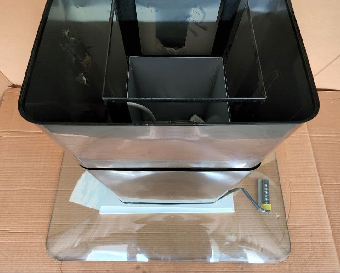 大幅値下げ ガラス製(イタリア製)アイランドキッチン用レンジフード