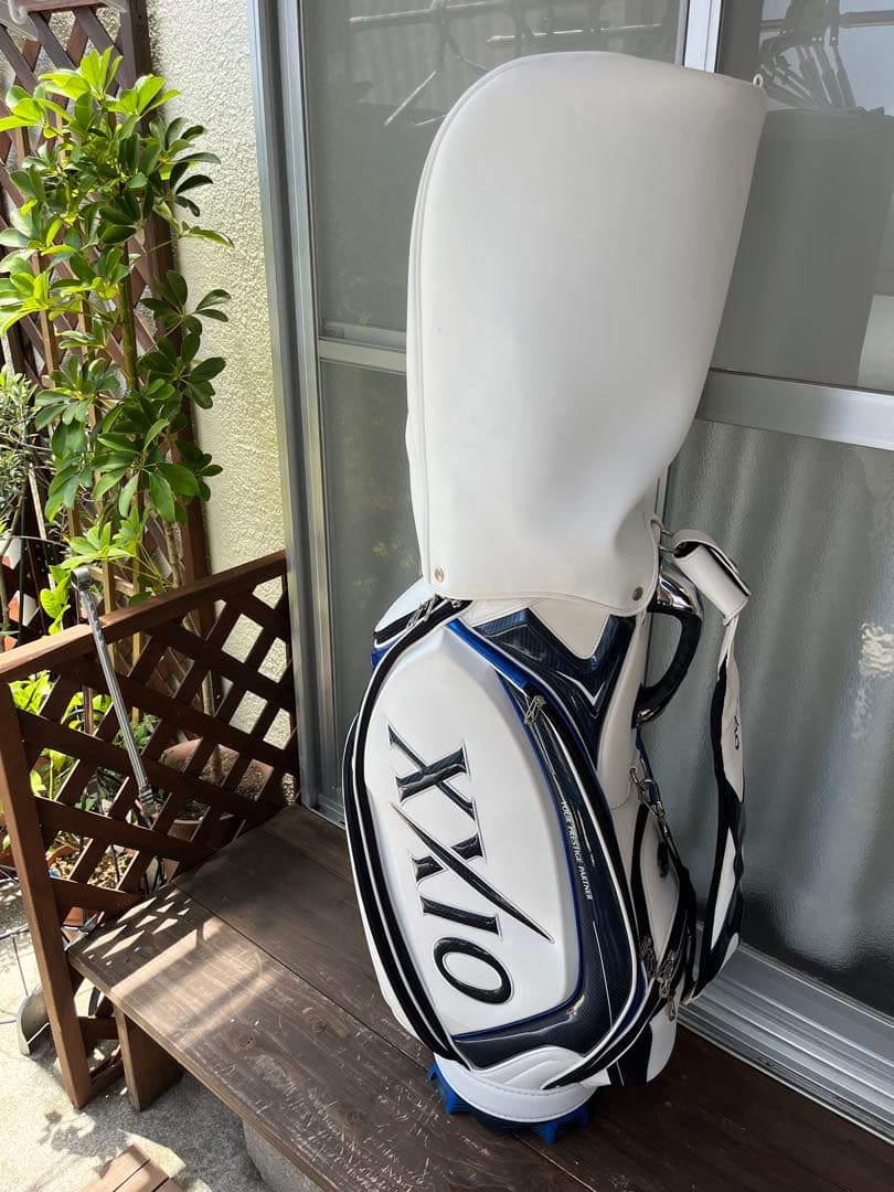 XXIO ゴルフバッグ・キャディバッグ ホワイト/ブルー　クラブセット