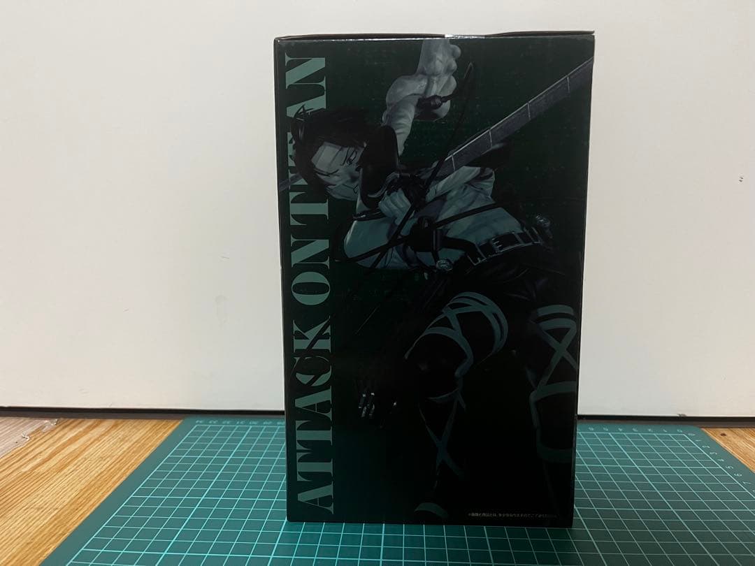 ジ*ア様 一番くじ 進撃の巨人 地鳴らし B賞 リヴァイ C賞 ハンジ フィギュ