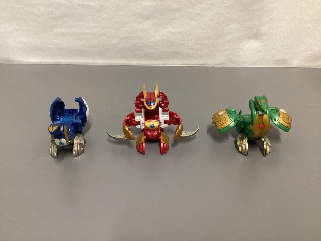 爆丸アーマーズ　Rヒリュウ　Hカイオウ　Sゼクウ