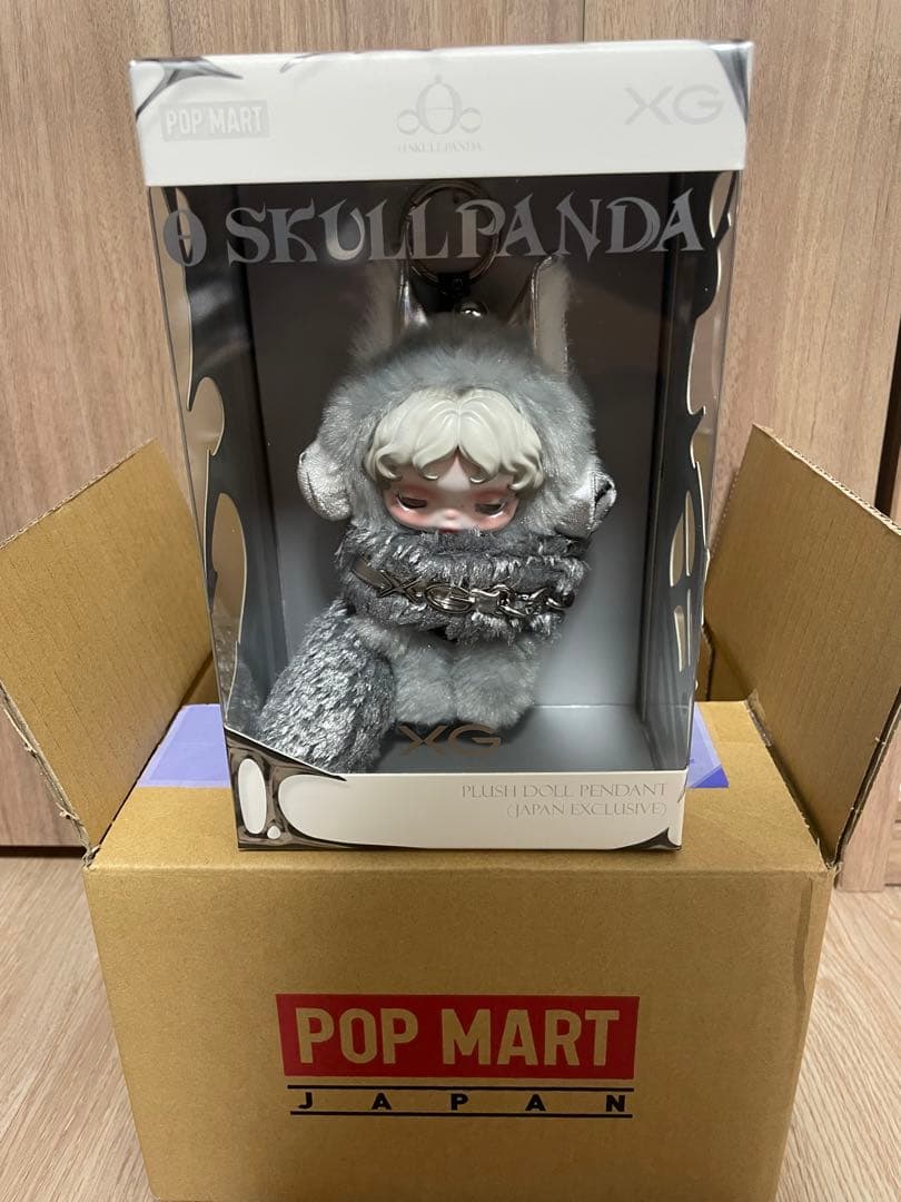 スカルパンダ　XG ぬいぐるみペンダント　ポップマート