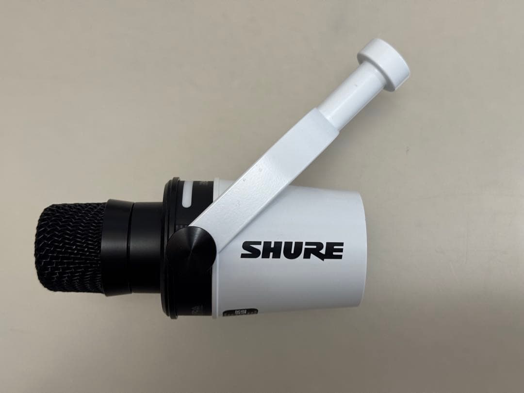 SHURE MV7+ USB/XLR両用ダイナミックマイク ホワイト